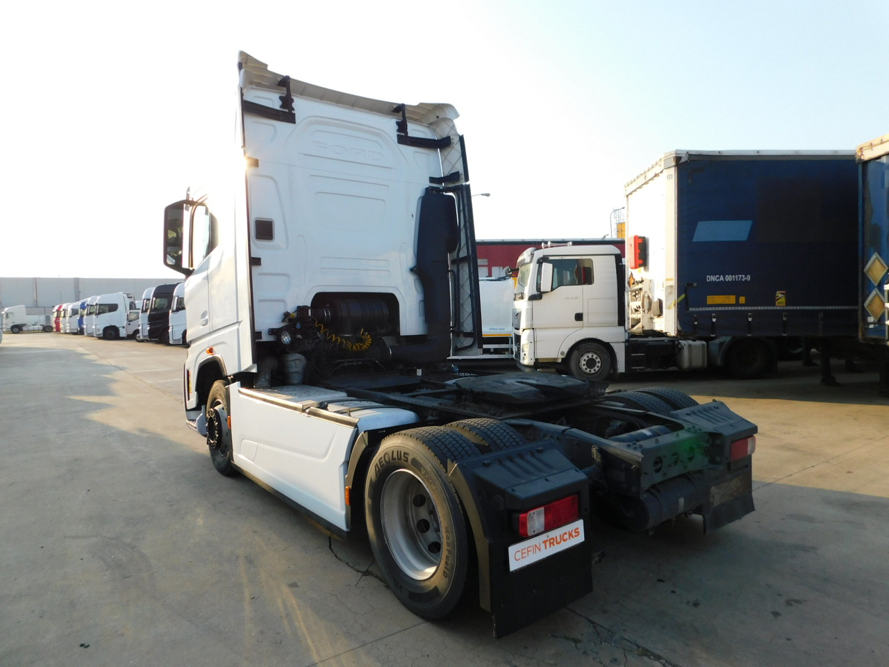 Ford F max 4x2 scab e6 12s2620 - Tracteur routier: photos 4 Ford F max 4x2 scab e6 12s2620 - Tracteur routier: photos 4