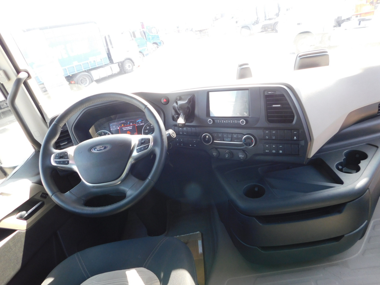 Tracteur routier Ford F max ll 4x2 scab e6 eco 16spdamt ecotorq: photos 6