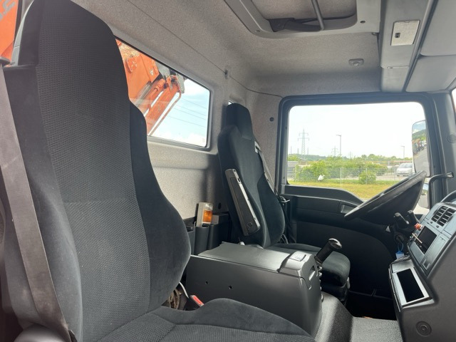 MAN TGL 12.220 4x2 BB Kipper Kran Euro5 AHK - Camion benne, Camion grue: photos 2 MAN TGL 12.220 4x2 BB Kipper Kran Euro5 AHK - Camion benne, Camion grue: photos 2