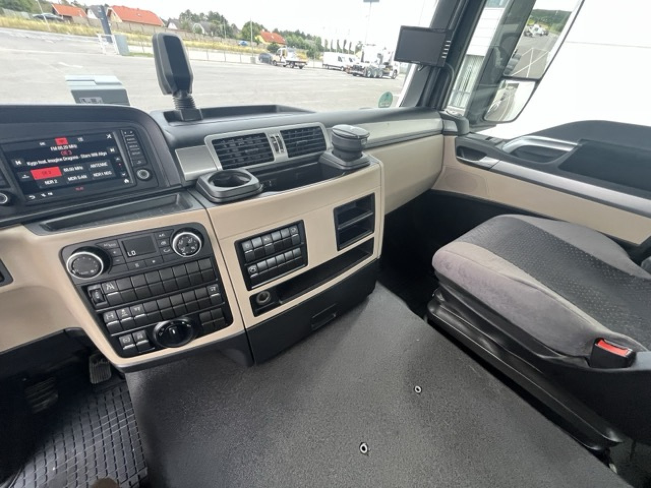 MAN TGS 26.430 6x2-4 BL Abroller VDL, Schneepflugpatte - Camion ampliroll: photos 5 MAN TGS 26.430 6x2-4 BL Abroller VDL, Schneepflugpatte - Camion ampliroll: photos 5