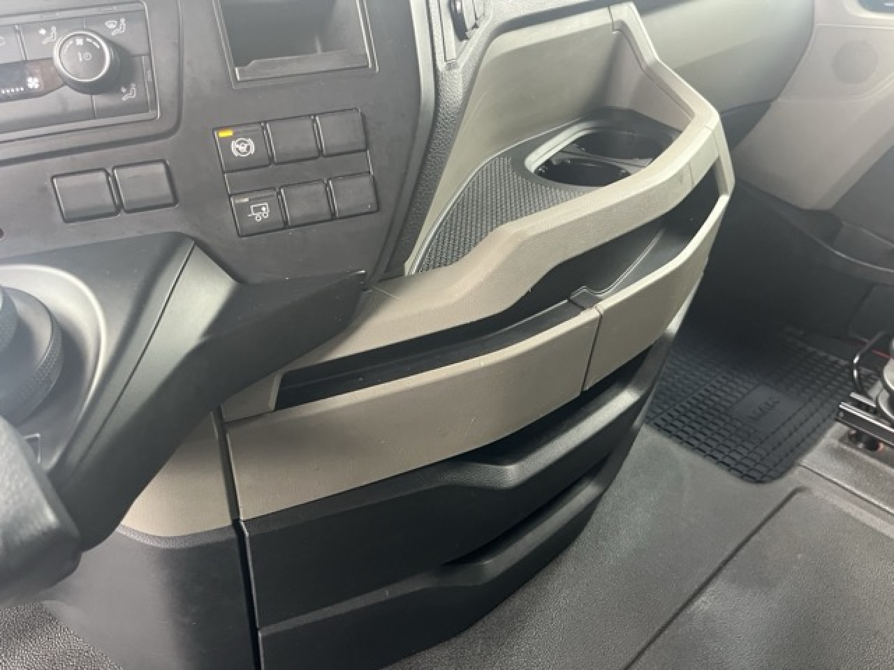 MAN TGX 18.510 4x2 LL SA Euro6 Retarder Klima ZV - Tracteur routier: photos 3 MAN TGX 18.510 4x2 LL SA Euro6 Retarder Klima ZV - Tracteur routier: photos 3