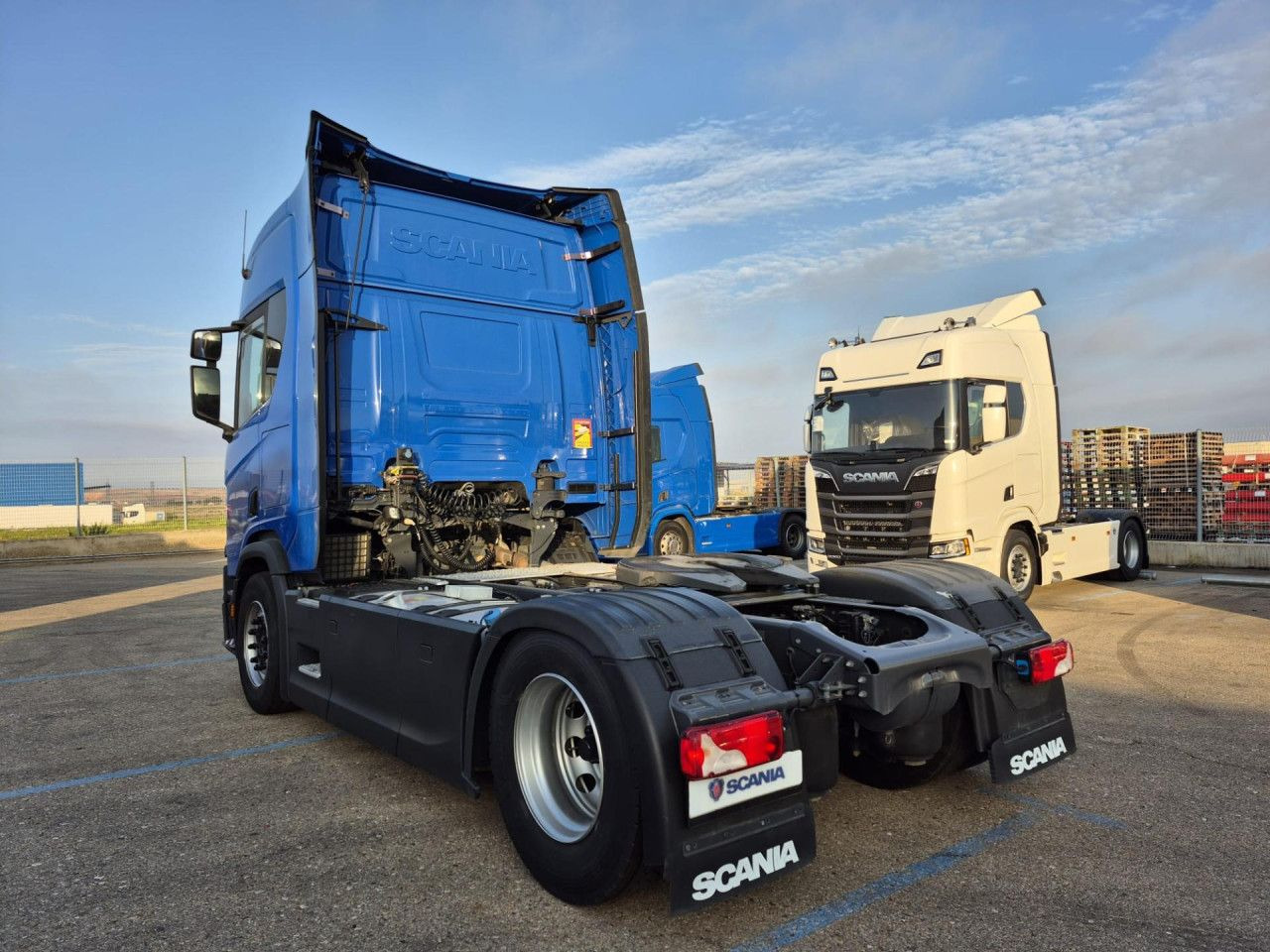 Scania R 450 - Tracteur routier: photos 2 Scania R 450 - Tracteur routier: photos 2