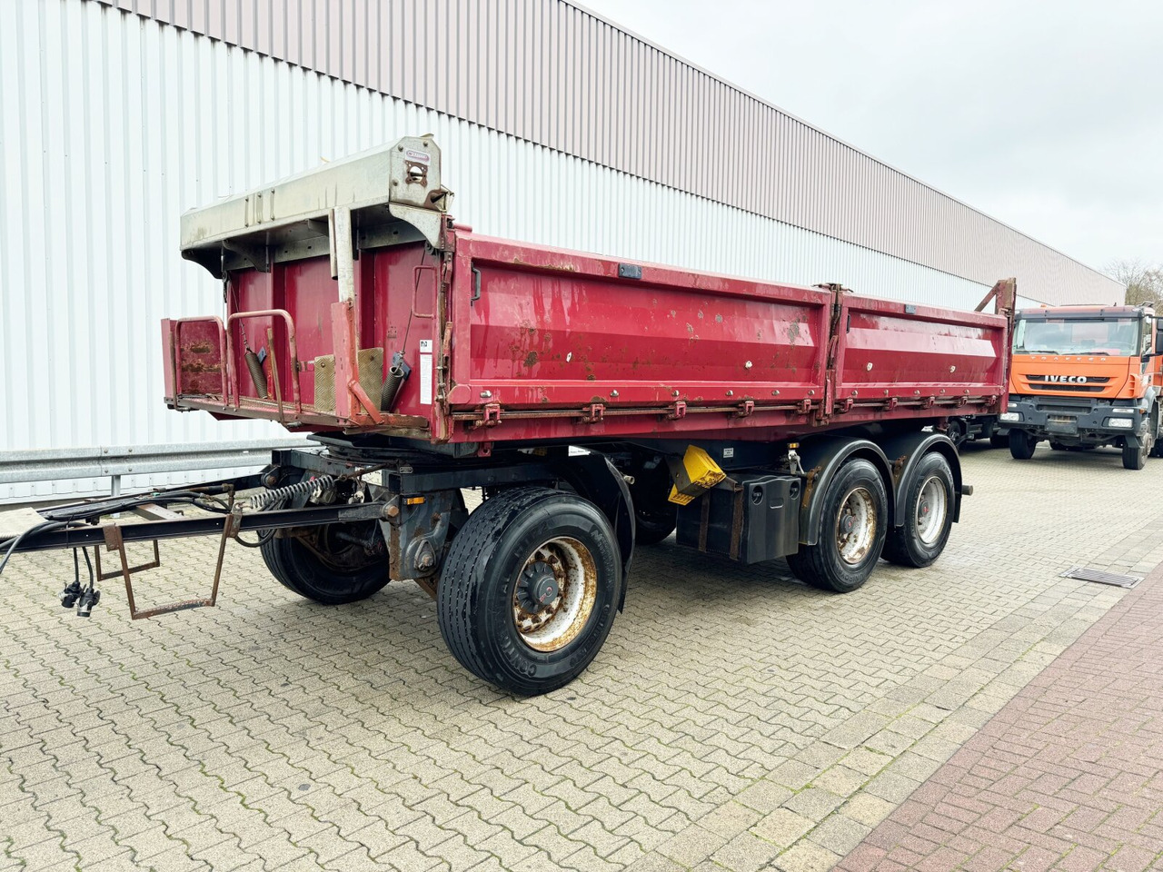 3-Seiten-Kippanhänger HEUSER 3-Seiten-Kippanhänger - Remorque benne: photos 1 3-Seiten-Kippanhänger HEUSER 3-Seiten-Kippanhänger - Remorque benne: photos 1