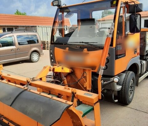 AEBI Schmidt MT750 4x4 AEBI Schmidt MT750 4x4, Winterdienstausstattung - Camion benne: photos 1 AEBI Schmidt MT750 4x4 AEBI Schmidt MT750 4x4, Winterdienstausstattung - Camion benne: photos 1