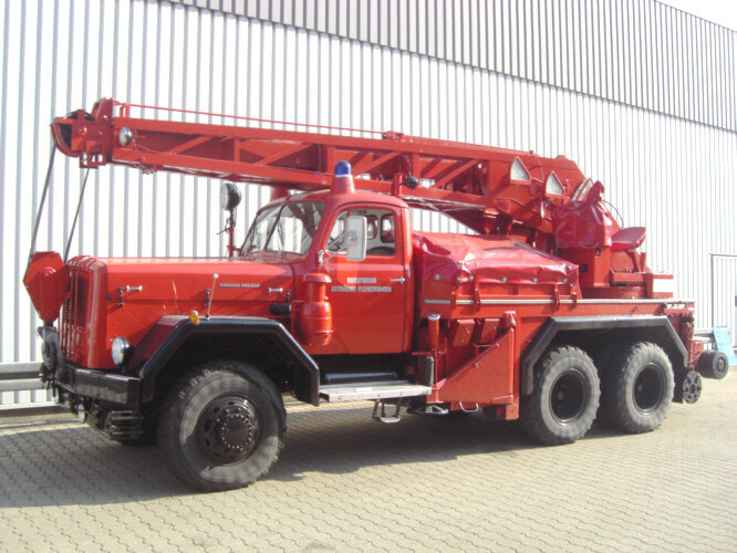 Andere MAGIRUS URANUS 250D22 KW 16 MAGIRUS URANUS 250D22 KW 16 Feuerwehr Kranwagen - Camion de pompier: photos 1 Andere MAGIRUS URANUS 250D22 KW 16 MAGIRUS URANUS 250D22 KW 16 Feuerwehr Kranwagen - Camion de pompier: photos 1