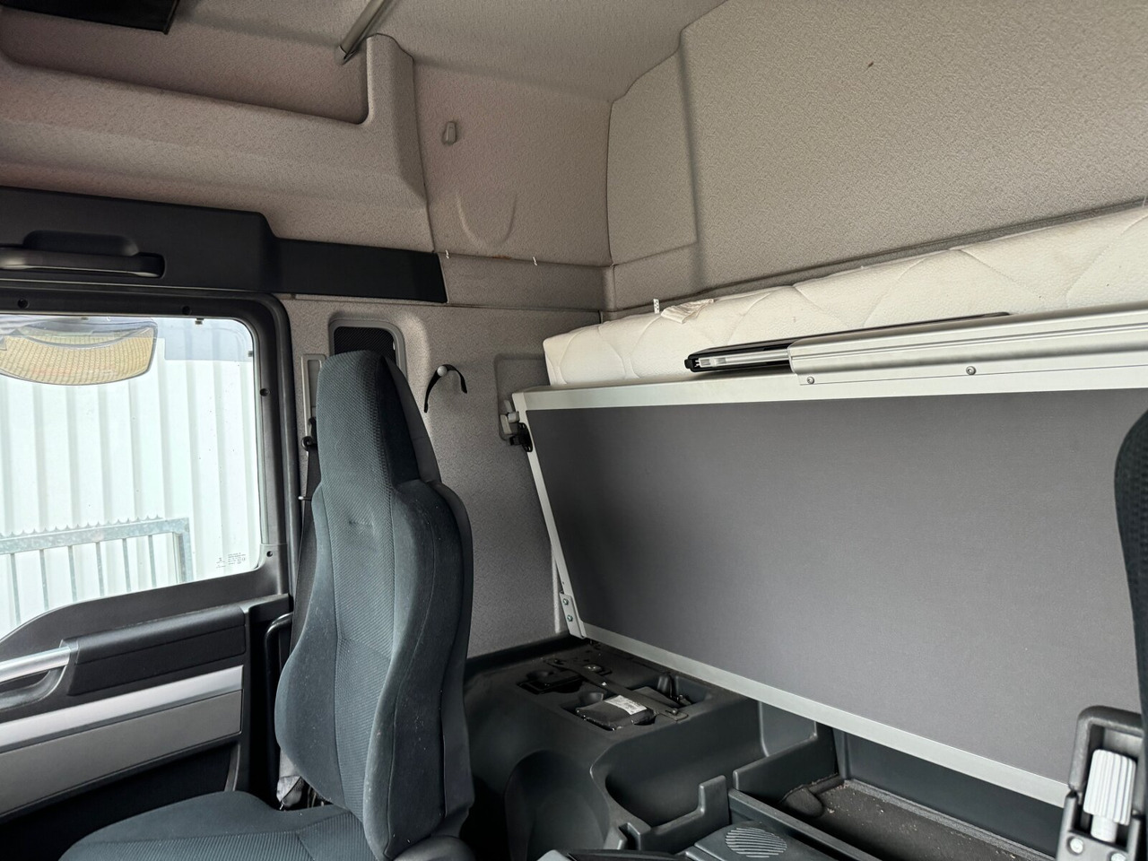 MAN TGX 18.360 4x2 LL TGX 18.360 4x2 LL, XLX-Fahrerhaus - Camion: photos 5 MAN TGX 18.360 4x2 LL TGX 18.360 4x2 LL, XLX-Fahrerhaus - Camion: photos 5