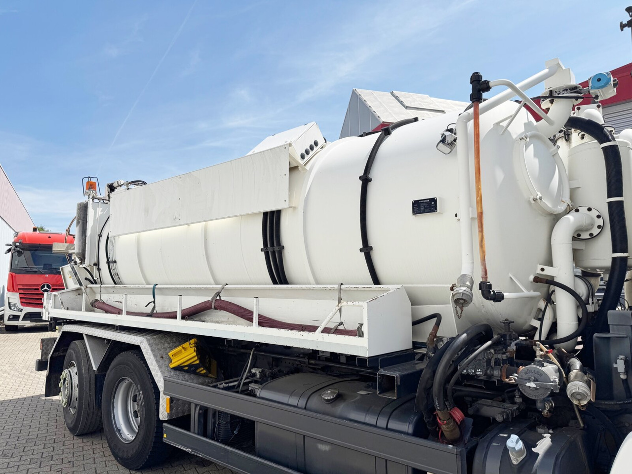 Mercedes-Benz Actros 2541 L 6x2 Actros 2541 L 6x2, Müller Saug-/Spülwagen ca. 12m³, Widi-Platte, Lift-/Lenkachse en leasing occasion Mercedes-Benz Actros 2541 L 6x2 Actros 2541 L 6x2, Müller Saug-/Spülwagen ca. 12m³, Widi-Platte, Lift-/Lenkachse: photos 11