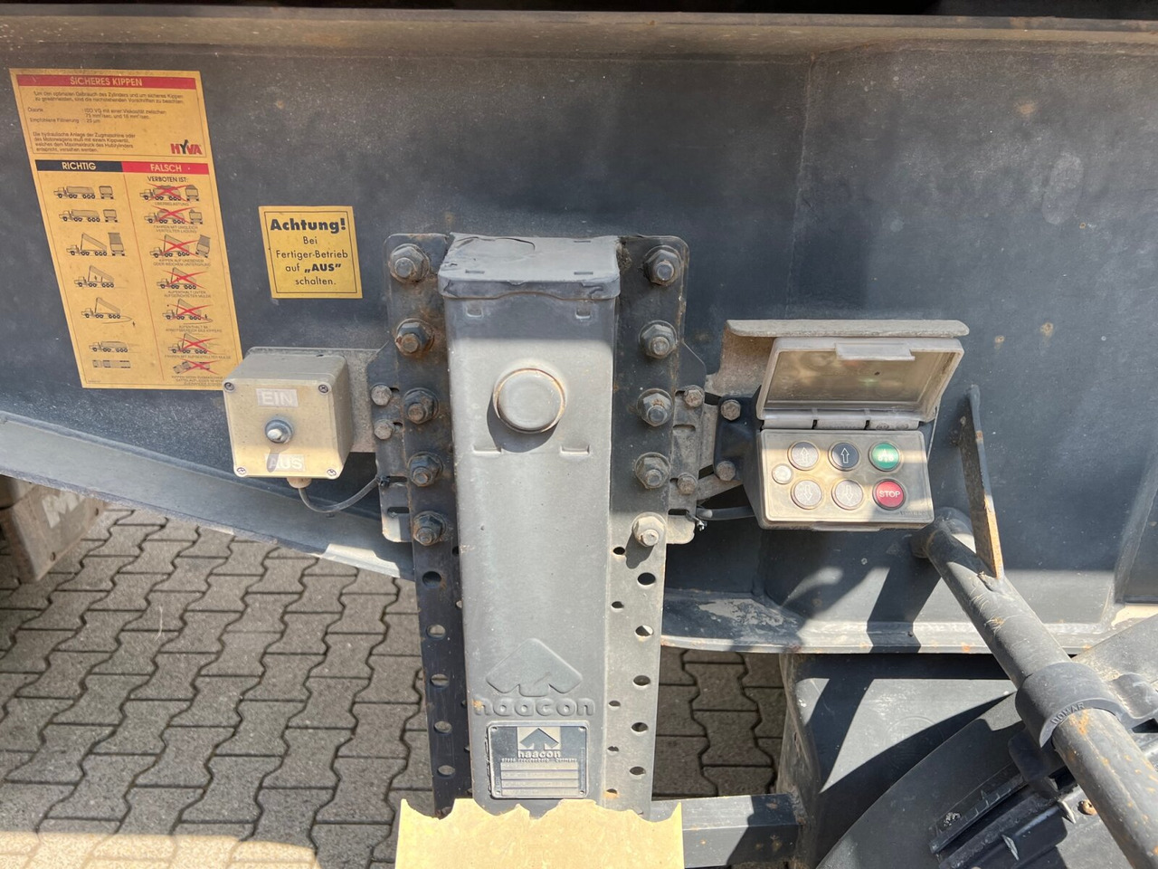 Carnehl CHKS/HH CHKS/HH, Stahlmulde ca. 26m³, Liftachse - Semi-remorque benne: photos 2 Carnehl CHKS/HH CHKS/HH, Stahlmulde ca. 26m³, Liftachse - Semi-remorque benne: photos 2