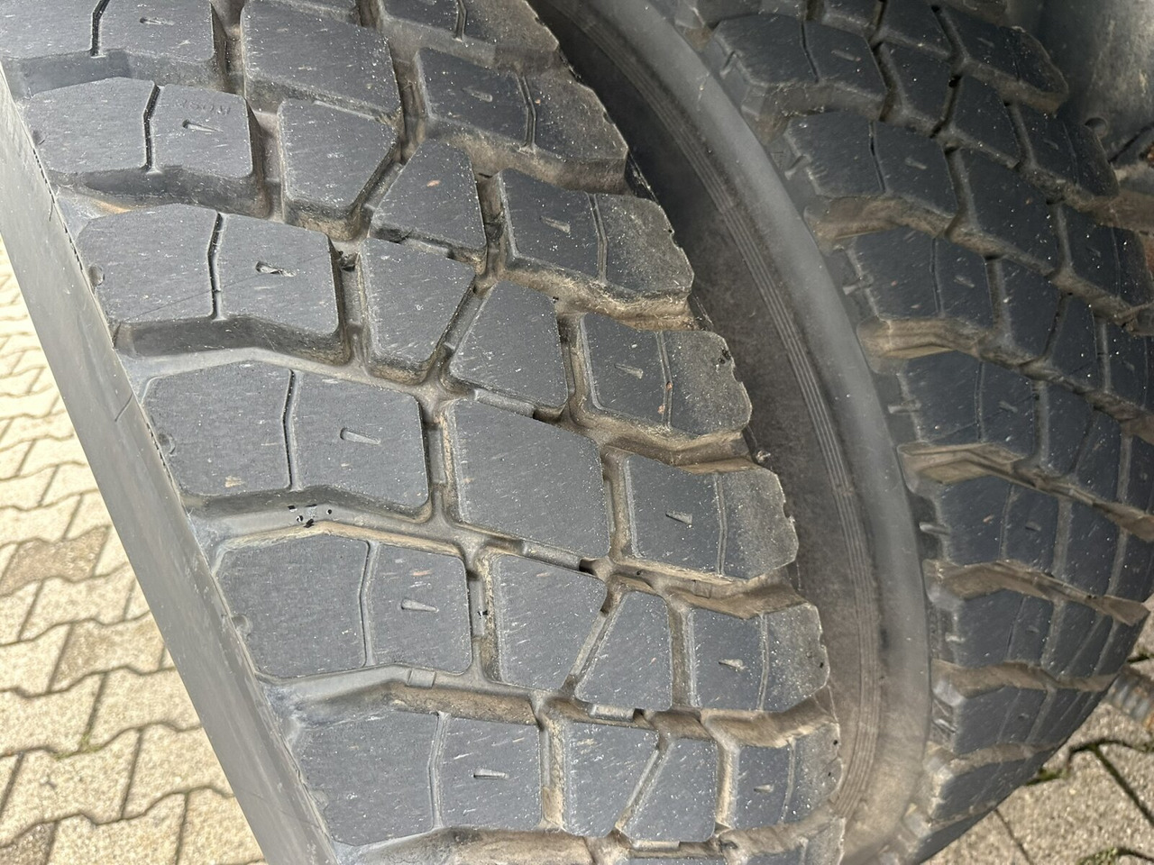 DAF CF 85.460 6x4 CF 85.460 6x4, Bordmatik links - Camion benne: photos 3 DAF CF 85.460 6x4 CF 85.460 6x4, Bordmatik links - Camion benne: photos 3