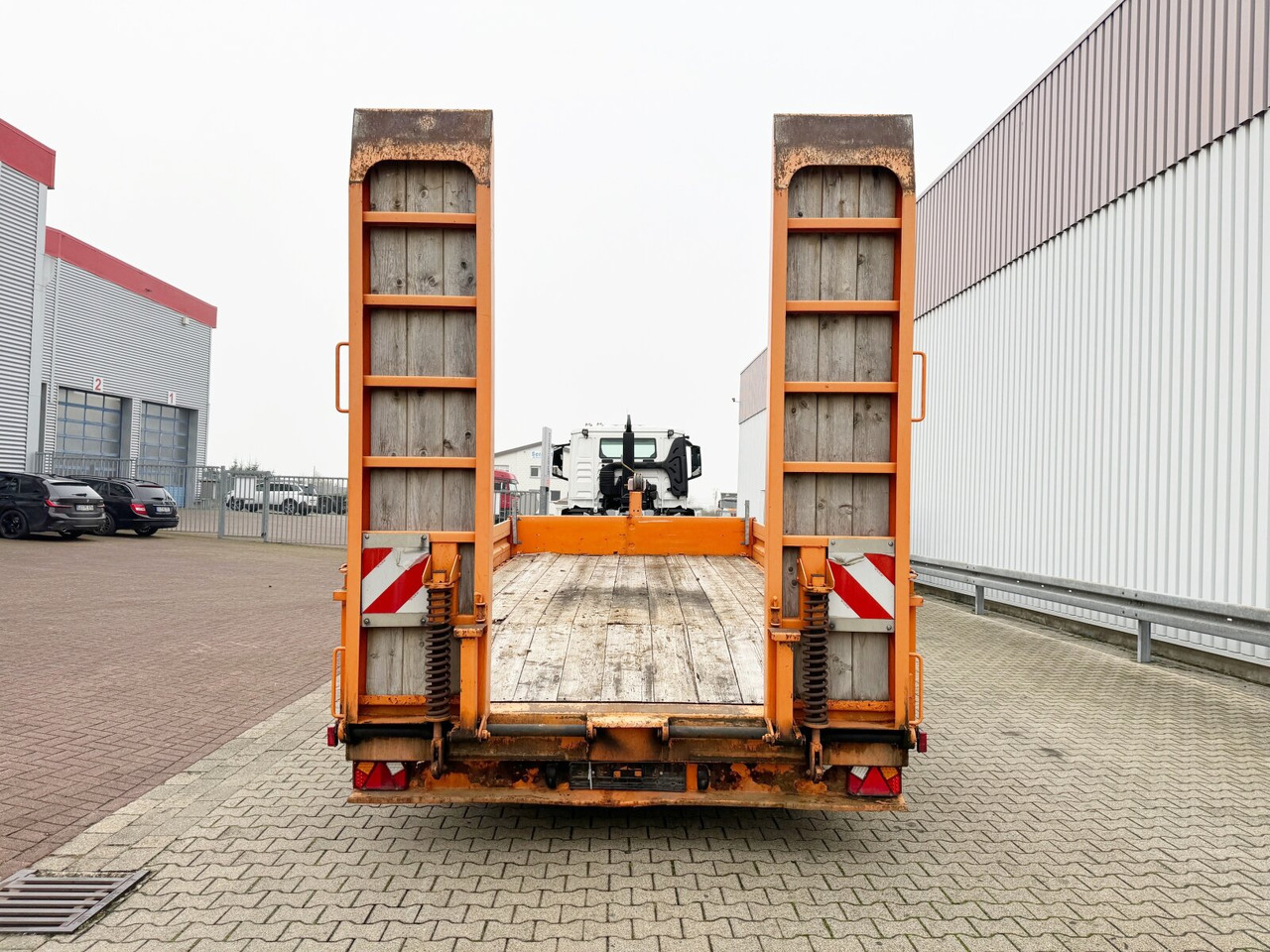 ETUE-TA 10 ETUE-TA 10, Ex , wenig benutzt top Zustand - Remorque porte-engin surbaissée: photos 5 ETUE-TA 10 ETUE-TA 10, Ex , wenig benutzt top Zustand - Remorque porte-engin surbaissée: photos 5
