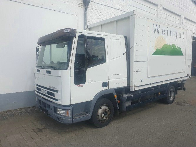 Euro Cargo ML 75E14 4x2 Euro Cargo ML 75E14 4x2 Getränkewagen, 6-Zylinder-Motor - Camion fourgon: photos 1 Euro Cargo ML 75E14 4x2 Euro Cargo ML 75E14 4x2 Getränkewagen, 6-Zylinder-Motor - Camion fourgon: photos 1