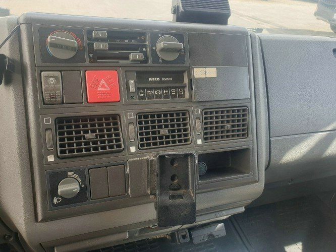 Euro Cargo ML 75E14 4x2 Euro Cargo ML 75E14 4x2 Getränkewagen, 6-Zylinder-Motor - Camion fourgon: photos 3 Euro Cargo ML 75E14 4x2 Euro Cargo ML 75E14 4x2 Getränkewagen, 6-Zylinder-Motor - Camion fourgon: photos 3