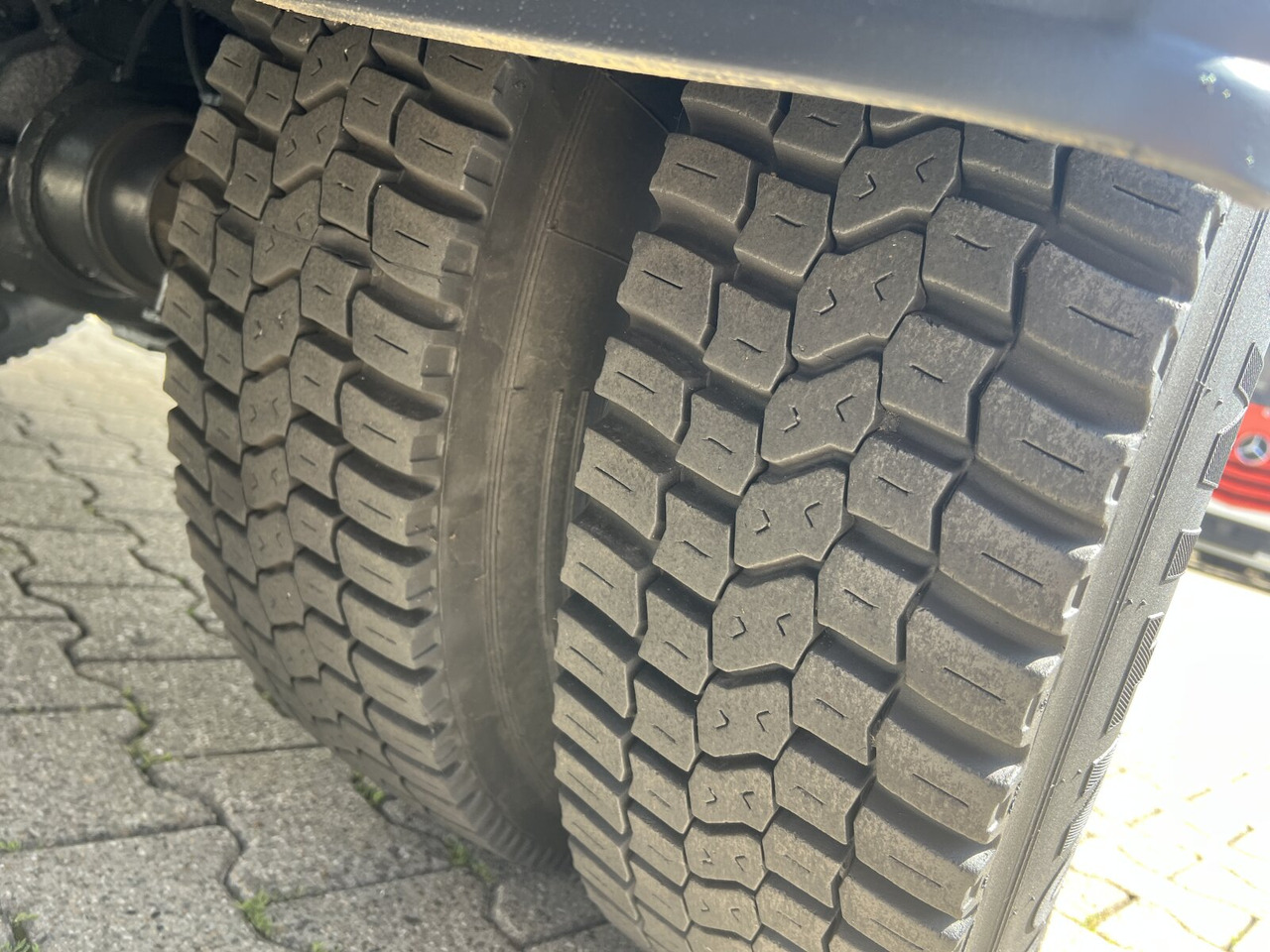 EuroCargo ML80E18K 4x2 EuroCargo ML80E18K 4x2 - Camion benne: photos 2 EuroCargo ML80E18K 4x2 EuroCargo ML80E18K 4x2 - Camion benne: photos 2