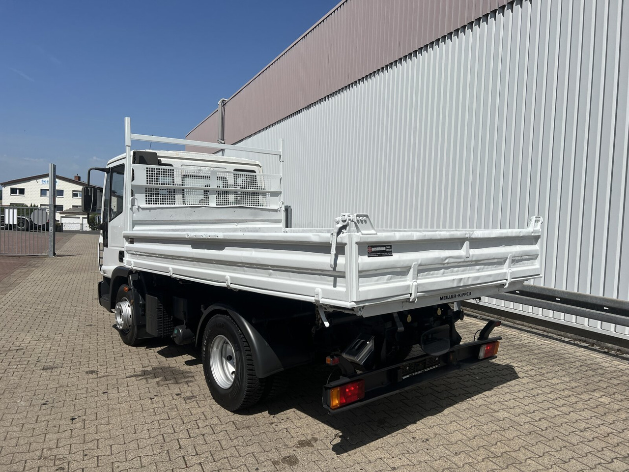 Camion benne EuroCargo ML80E18K 4x2 EuroCargo ML80E18K 4x2: photos 11 Camion benne EuroCargo ML80E18K 4x2 EuroCargo ML80E18K 4x2: photos 11