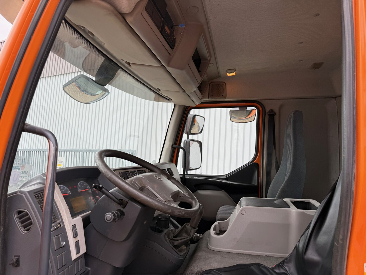 FL 240 4x2 FL 240 4x2 - Camion benne: photos 2 FL 240 4x2 FL 240 4x2 - Camion benne: photos 2