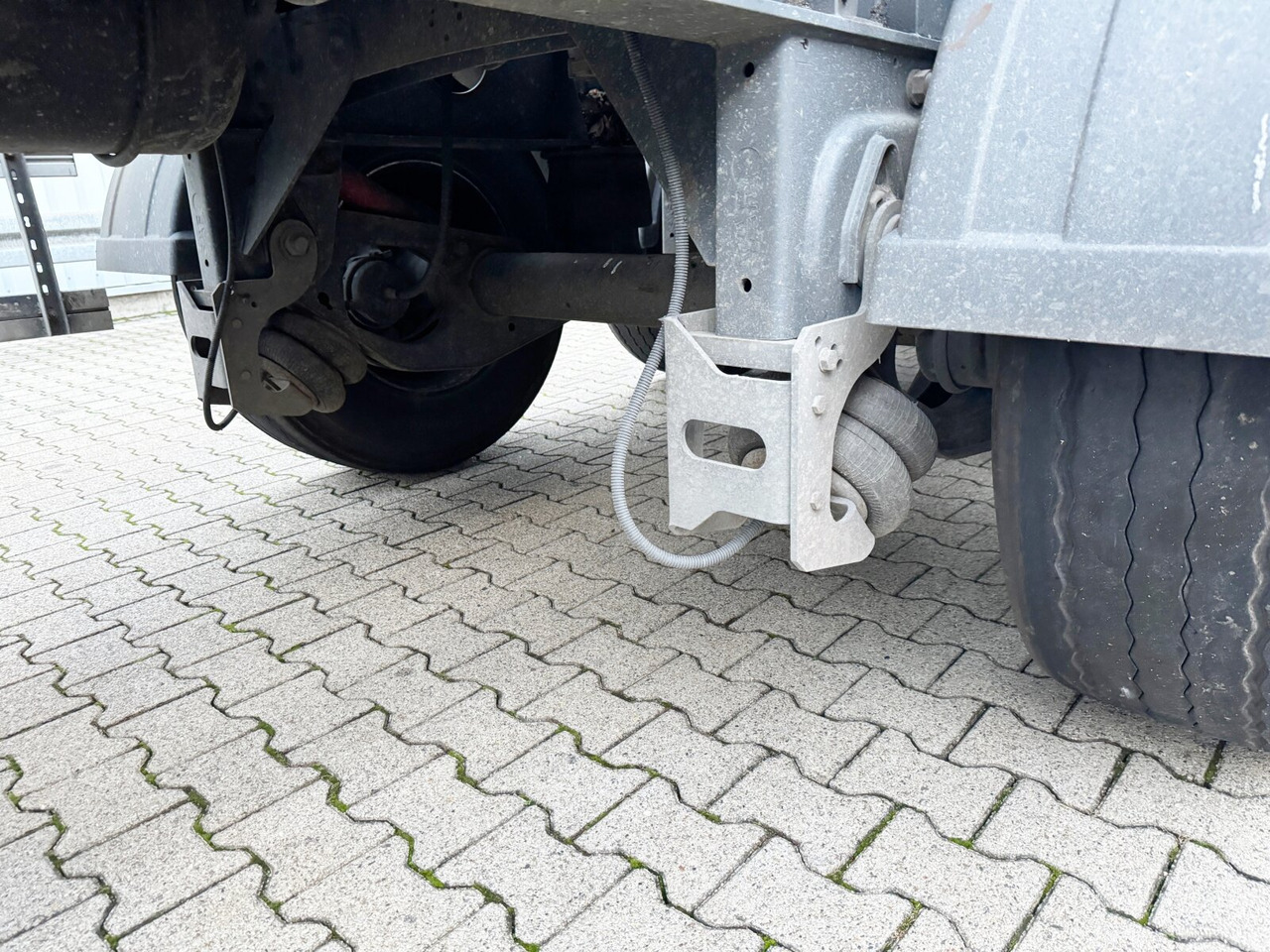 GSODAM GSTB3SL Holzauflieger GSODAM GSTB3SL Holzauflieger, Liftachse - Semi-remorque grumier: photos 3 GSODAM GSTB3SL Holzauflieger GSODAM GSTB3SL Holzauflieger, Liftachse - Semi-remorque grumier: photos 3