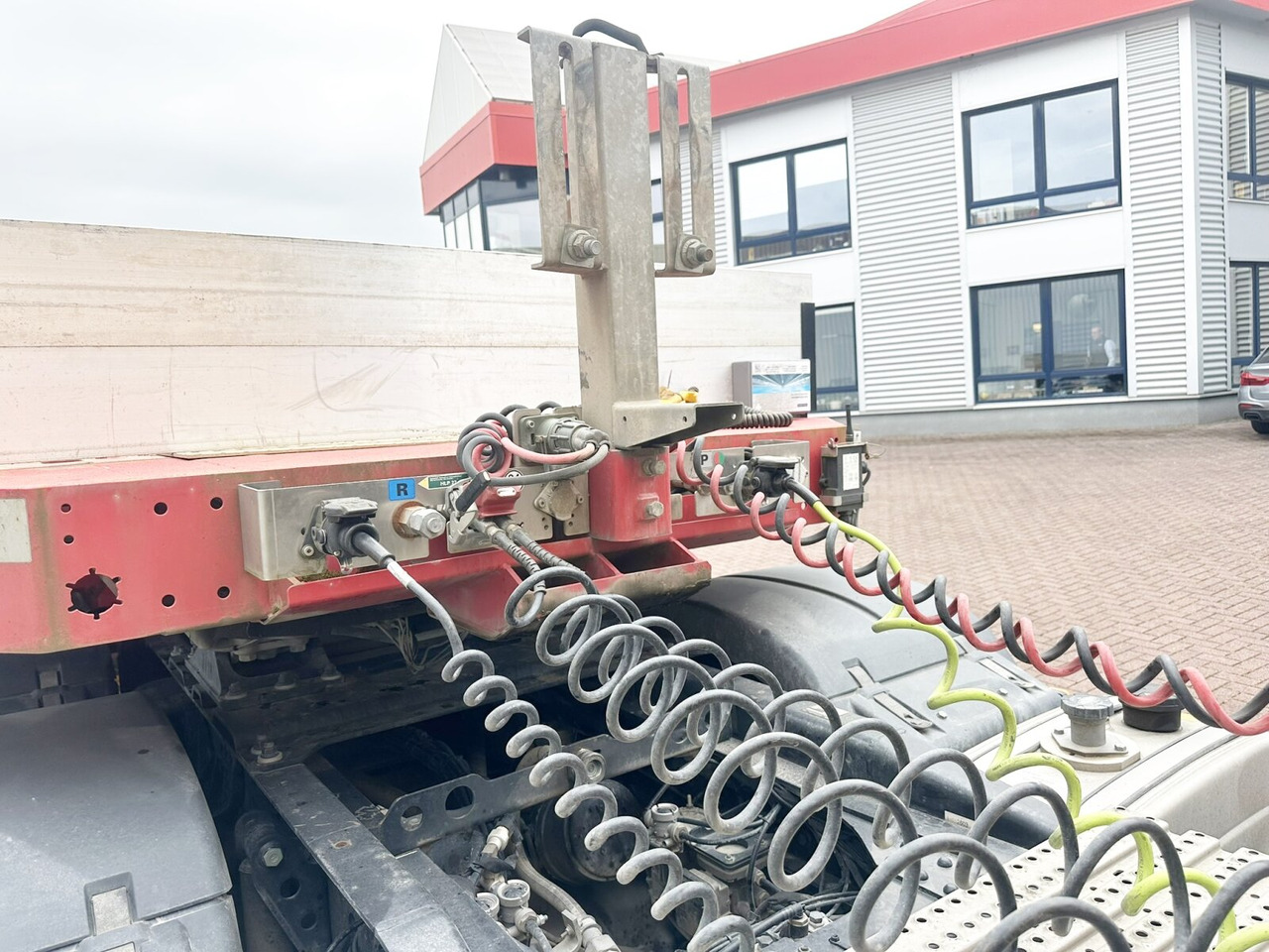 Goldhofer STZ L 6-67/80 A STZ-L 6-67/80 A, 6 Achsen, 86.000kg Ges.-Gew. - Semi-remorque surbaissé: photos 5 Goldhofer STZ L 6-67/80 A STZ-L 6-67/80 A, 6 Achsen, 86.000kg Ges.-Gew. - Semi-remorque surbaissé: photos 5