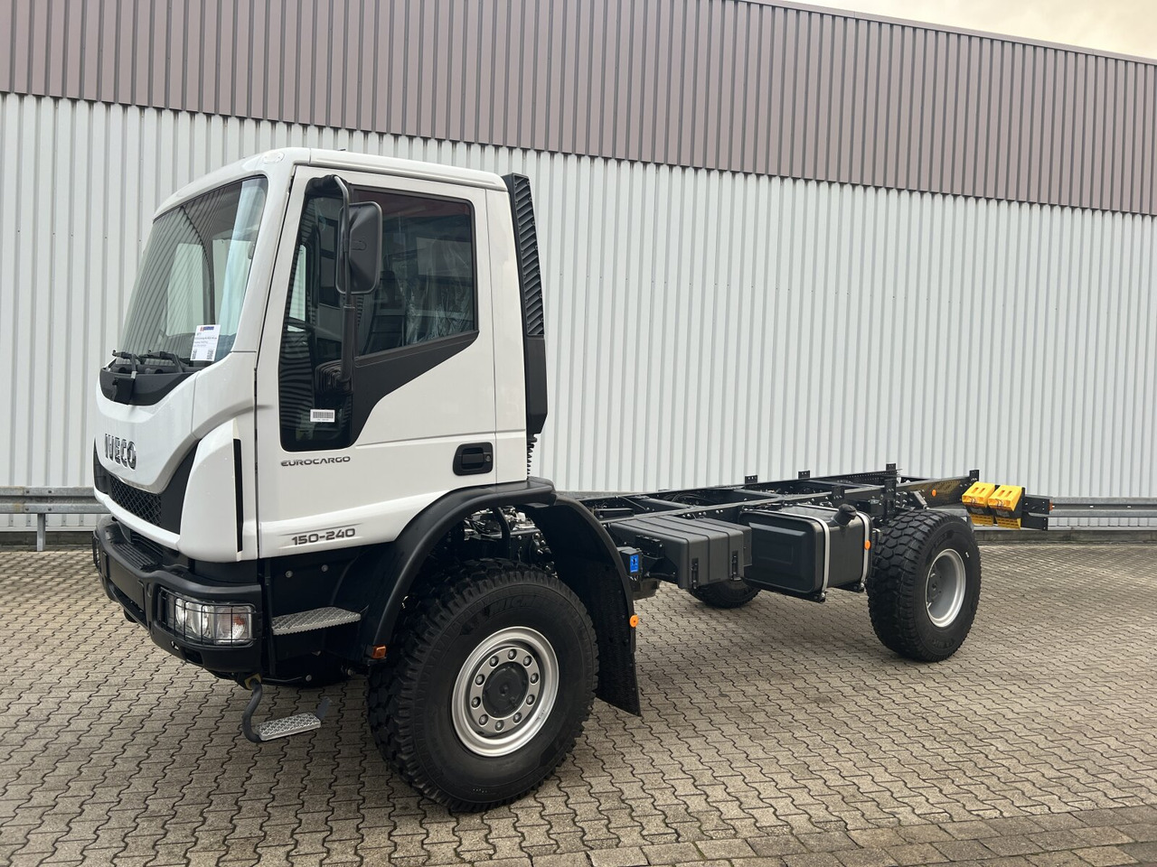 Iveco EuroCargo ML150E24 WS 4x4 EuroCargo ML150E24 WS 4x4, Euro3 en leasing occasion Iveco EuroCargo ML150E24 WS 4x4 EuroCargo ML150E24 WS 4x4, Euro3: photos 8 Iveco EuroCargo ML150E24 WS 4x4 EuroCargo ML150E24 WS 4x4, Euro3 en leasing occasion Iveco EuroCargo ML150E24 WS 4x4 EuroCargo ML150E24 WS 4x4, Euro3: photos 8