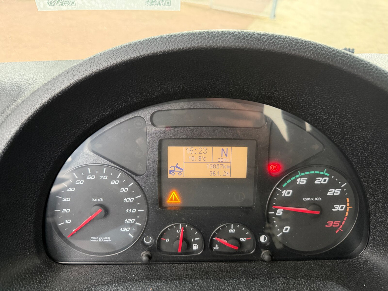 Iveco ML180E32 4x2 ML180E32 4x2 - Camion benne: photos 3 Iveco ML180E32 4x2 ML180E32 4x2 - Camion benne: photos 3