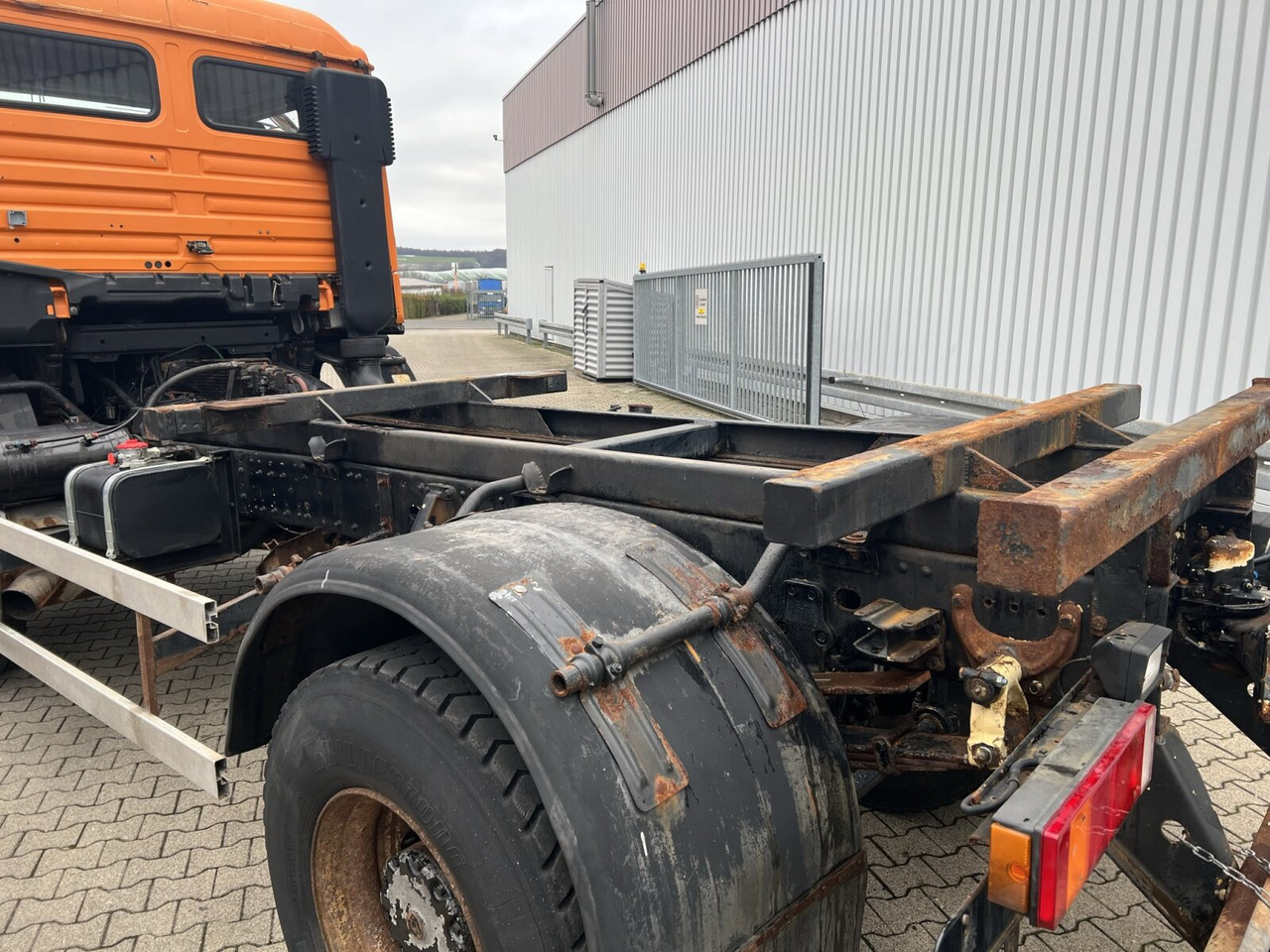 MAN 19.292/402 FAK 4x4 BB 19.292/402 FAK 4x4 BB, 6-Zylinder, Winterdienstausstattung - Châssis cabine: photos 3 MAN 19.292/402 FAK 4x4 BB 19.292/402 FAK 4x4 BB, 6-Zylinder, Winterdienstausstattung - Châssis cabine: photos 3