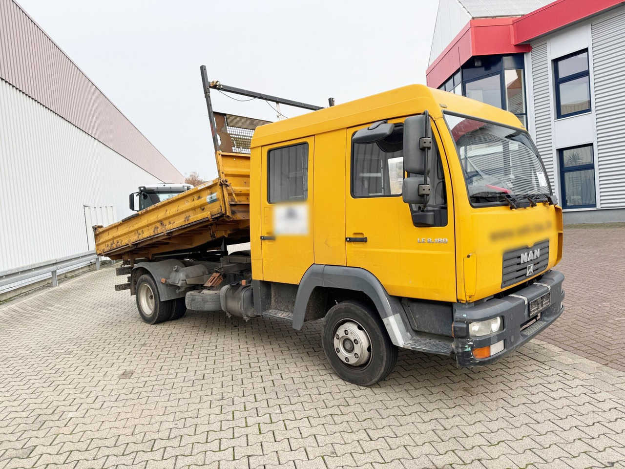 MAN LE 8.180 4X2 BB Doka LE 8.180 4X2 BB Doka, 2x AHK en leasing occasion MAN LE 8.180 4X2 BB Doka LE 8.180 4X2 BB Doka, 2x AHK: photos 9
