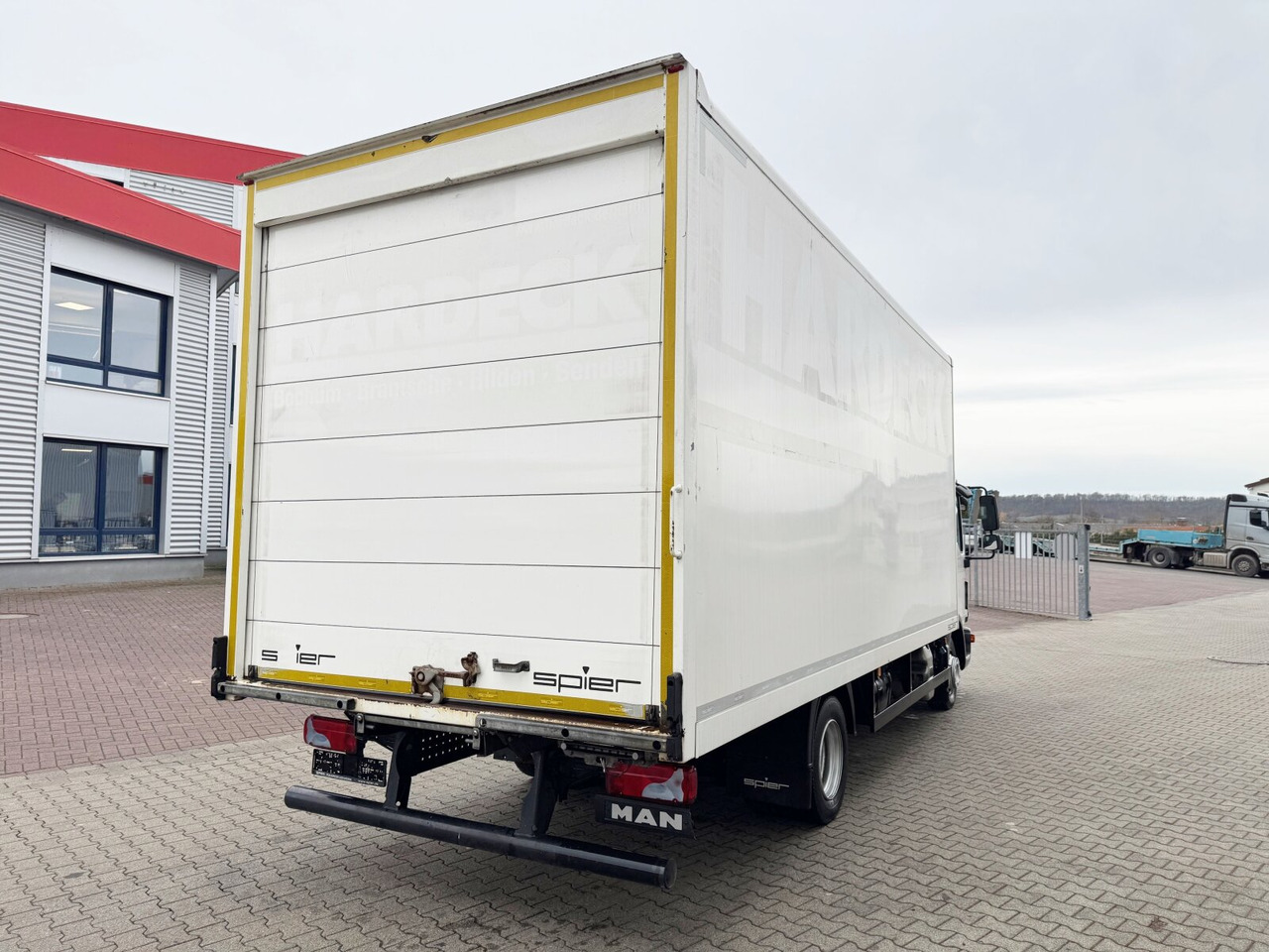 MAN TGL 8.150 4x2 BL TGL 8.150 4x2 BL, Möbelkoffer mit Rolltor en leasing occasion MAN TGL 8.150 4x2 BL TGL 8.150 4x2 BL, Möbelkoffer mit Rolltor: photos 8