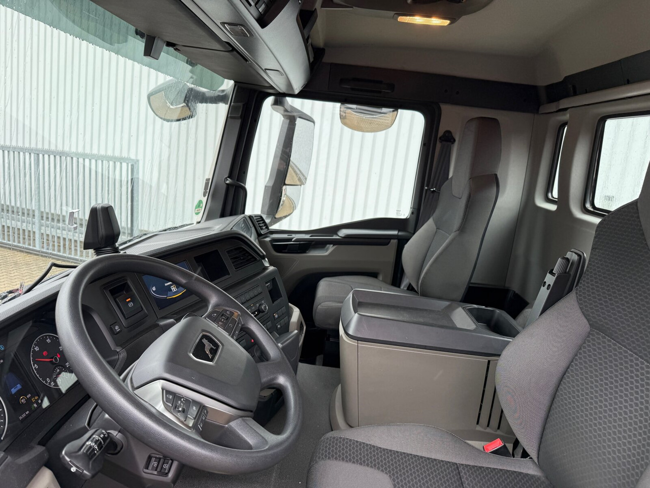 MAN TGS 18.430 4x2 BL TGS 18.430 4x2 BL, Tele-Absetzer, Funk - Camion multibenne: photos 2 MAN TGS 18.430 4x2 BL TGS 18.430 4x2 BL, Tele-Absetzer, Funk - Camion multibenne: photos 2