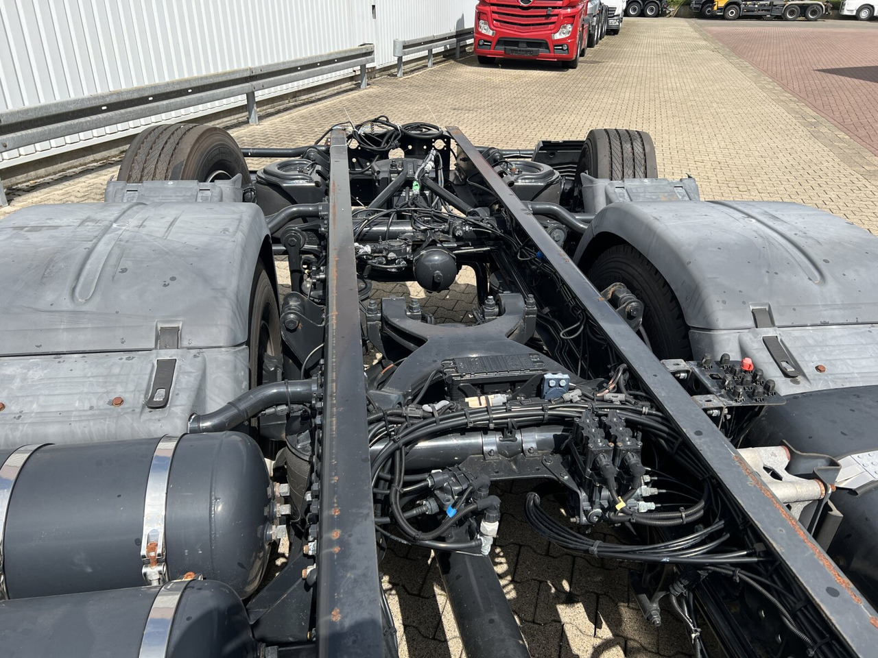 MAN TGS 26.320 6X2-4 BL TGS 26.320 6X2-4 BL, Lenk-/Liftachse, Rechtslenker, Export Only! - Châssis cabine: photos 3 MAN TGS 26.320 6X2-4 BL TGS 26.320 6X2-4 BL, Lenk-/Liftachse, Rechtslenker, Export Only! - Châssis cabine: photos 3