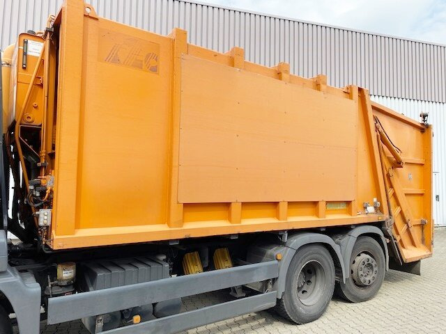 MAN TGS 26.320 6x2-4 BL TGS 26.320 6x2-4 BL, Lenkachse, Haller X2, Zöller-Schüttung - Benne à ordures ménagères: photos 2 MAN TGS 26.320 6x2-4 BL TGS 26.320 6x2-4 BL, Lenkachse, Haller X2, Zöller-Schüttung - Benne à ordures ménagères: photos 2