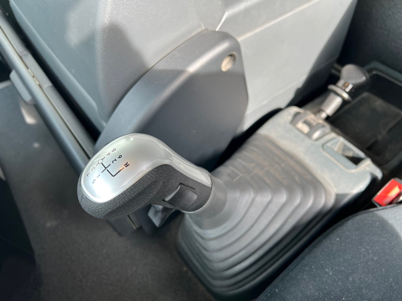 MAN TGS 26.360/400 6x2-4 BL TGS 26.360/400 6x2-4 BL, Lenk-/Lift, Kran Atlas AK 206.3E A5, Funk - Camion grue, Camion plateau: photos 5 MAN TGS 26.360/400 6x2-4 BL TGS 26.360/400 6x2-4 BL, Lenk-/Lift, Kran Atlas AK 206.3E A5, Funk - Camion grue, Camion plateau: photos 5