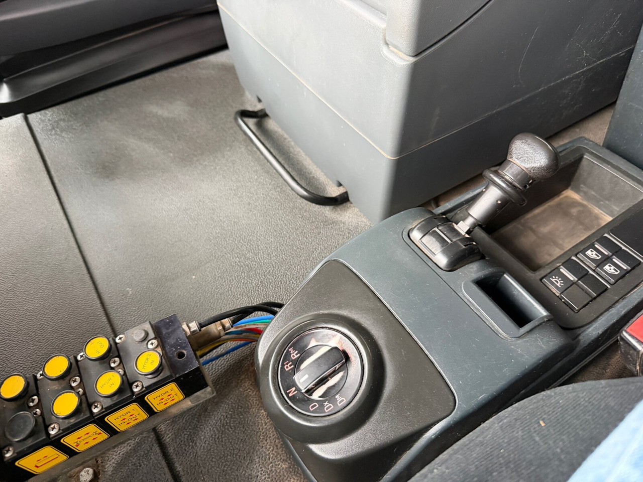 MAN TGS 26.480 6x4 BL TGS 26.480 6x4 BL, Motorabtrieb, Navi, Intarder, Hyva 20.60 S - Camion ampliroll: photos 3 MAN TGS 26.480 6x4 BL TGS 26.480 6x4 BL, Motorabtrieb, Navi, Intarder, Hyva 20.60 S - Camion ampliroll: photos 3