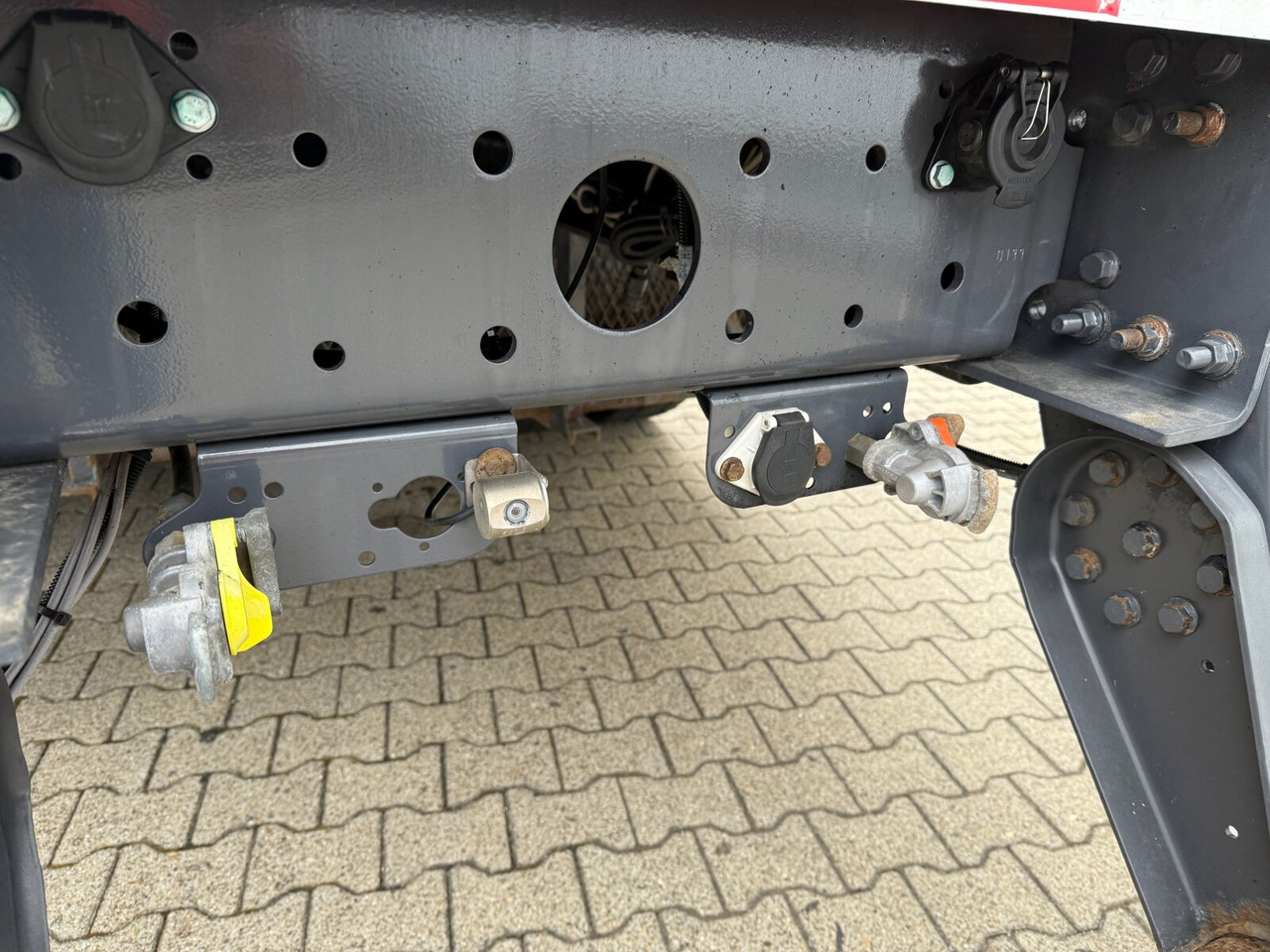 Camion grue, Camion plateau MAN TGS 33.400 6x4 BB TGS 33.400 6x4 BB, Navi, Heckkran PK18002-EH C, Funk: photos 14