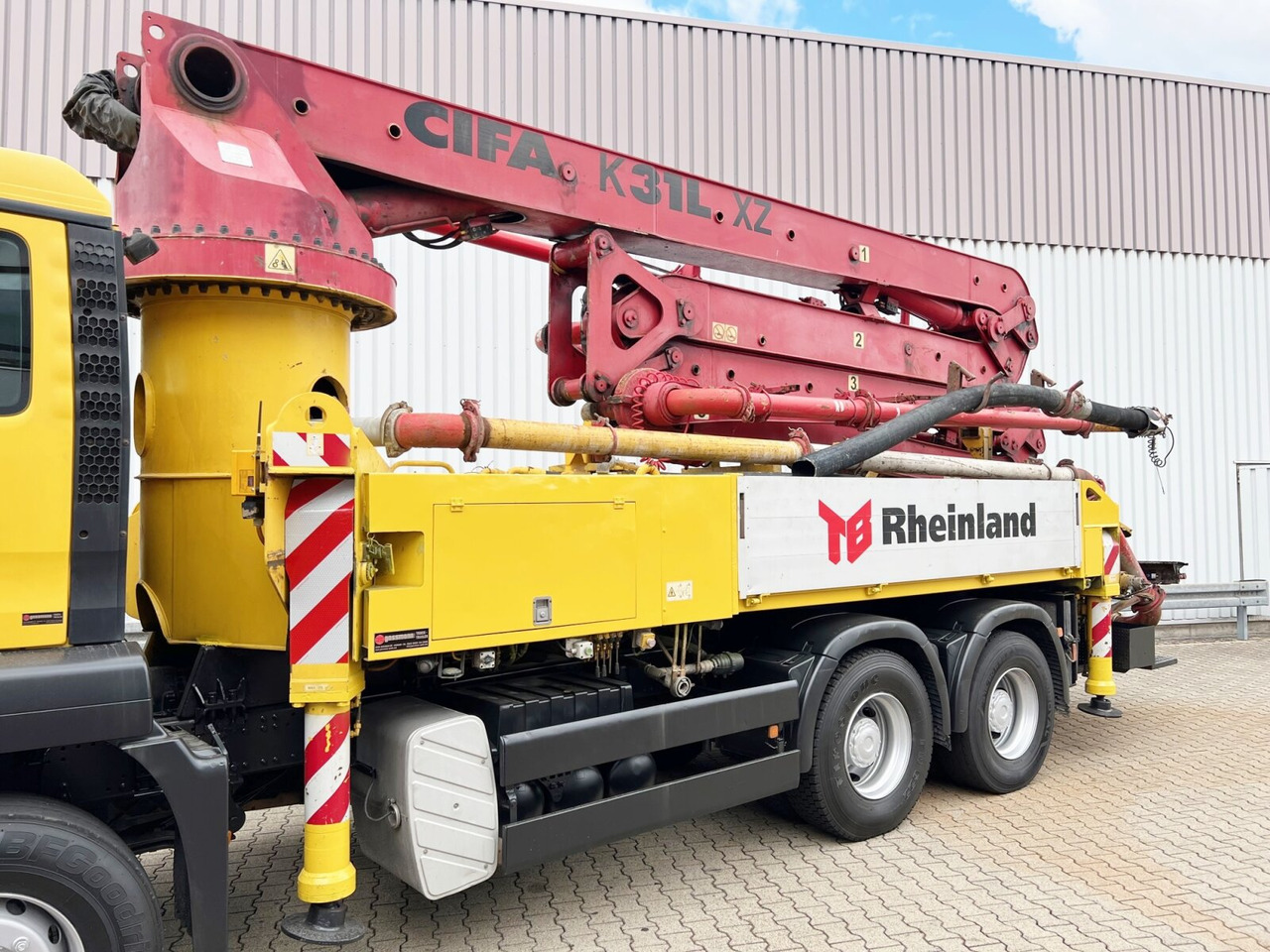 MAN TGS 33.440 6X4 BB TGS 33.440 6X4 BB, Betonpumpe CIFA K31L XZ, 31m Mast - Camion pompe: photos 3 MAN TGS 33.440 6X4 BB TGS 33.440 6X4 BB, Betonpumpe CIFA K31L XZ, 31m Mast - Camion pompe: photos 3
