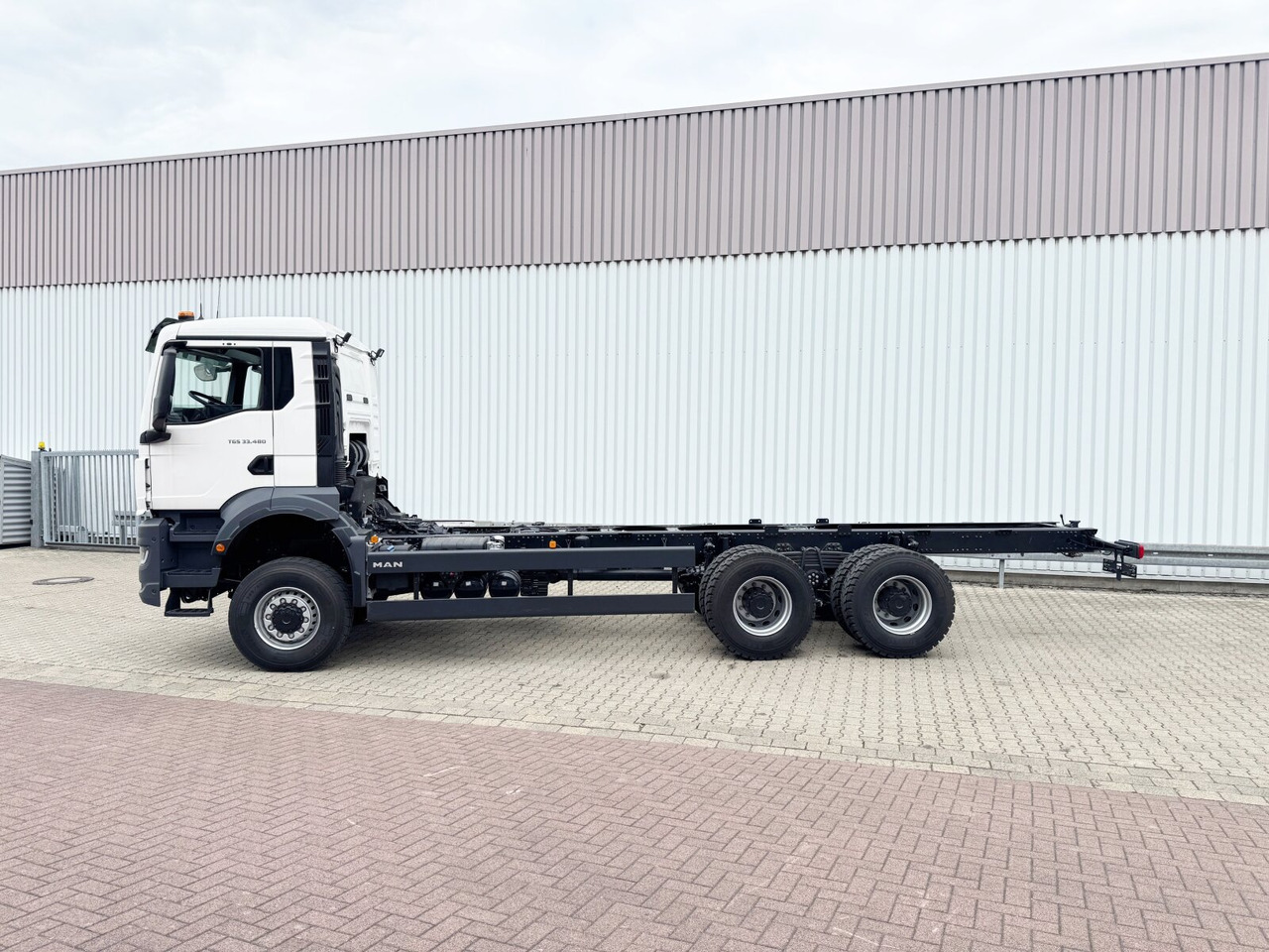 Châssis cabine neuf MAN TGS 33.480 6x6 BB CH TGS 33.480 6x6 BB CH, Hohe Bauart, Nebenantrieb: photos 13