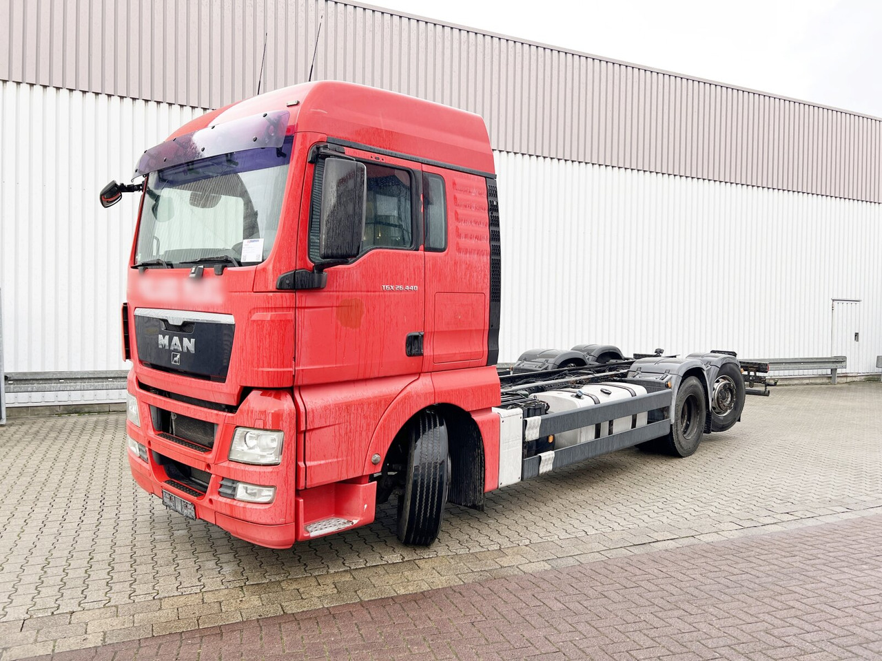 MAN TGX 26.440 6x2-2 LL TGX 26.440 6x2-2 LL, Lenk-Liftachse - Châssis cabine: photos 1 MAN TGX 26.440 6x2-2 LL TGX 26.440 6x2-2 LL, Lenk-Liftachse - Châssis cabine: photos 1
