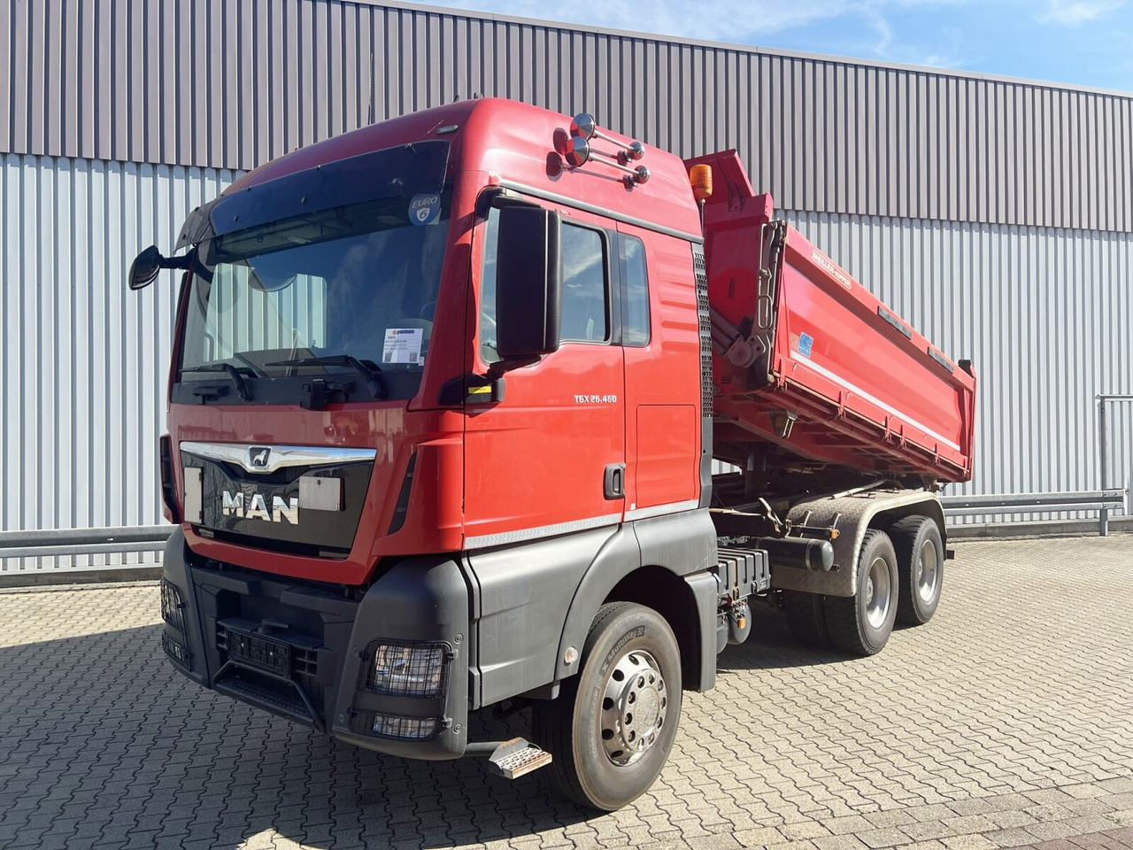 MAN TGX 26.460 6X4 BB TGX 26.460 6X4 BB, Intarder, Standklima - Camion benne: photos 1 MAN TGX 26.460 6X4 BB TGX 26.460 6X4 BB, Intarder, Standklima - Camion benne: photos 1