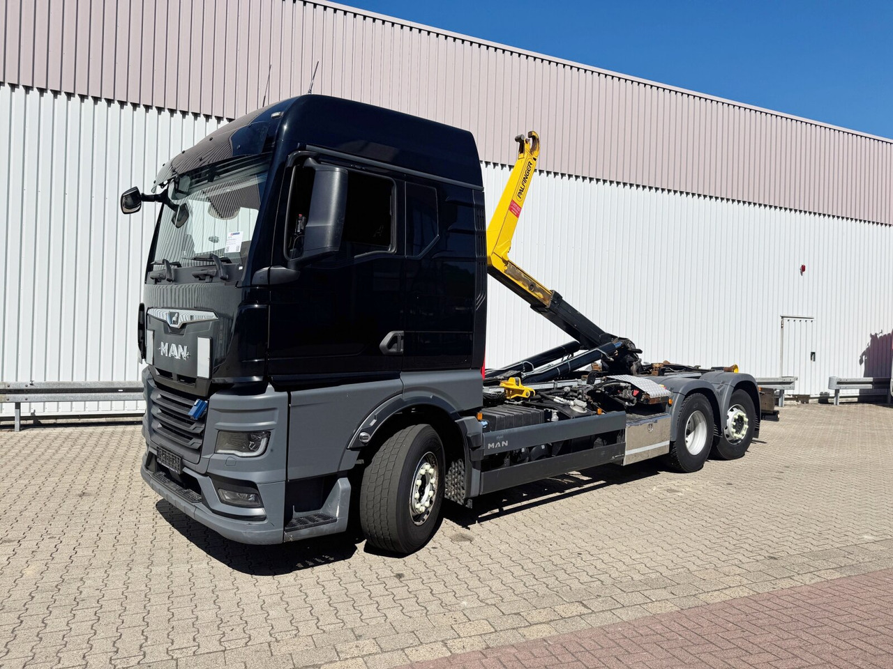 MAN TGX 26.510 6X2-4 LL TGX 26.510 6X2-4 LL, Lenk-/Liftachse, Funk - Camion ampliroll: photos 1 MAN TGX 26.510 6X2-4 LL TGX 26.510 6X2-4 LL, Lenk-/Liftachse, Funk - Camion ampliroll: photos 1