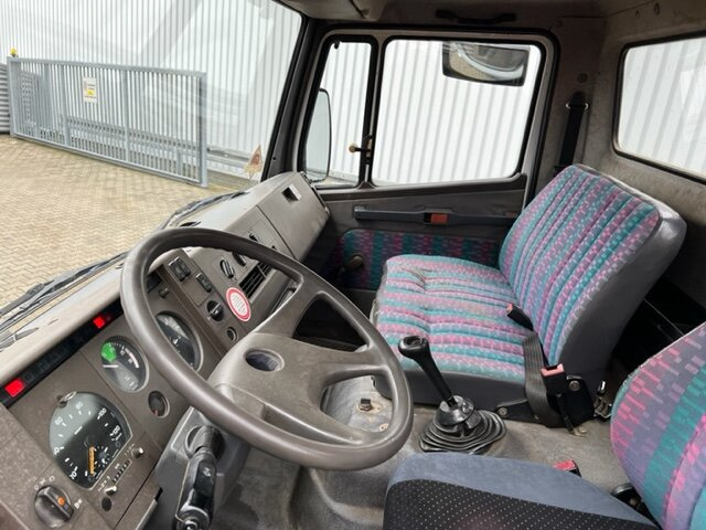 Mercedes-Benz 811 K 4x2 811 K 4x2 - Camion benne: photos 2 Mercedes-Benz 811 K 4x2 811 K 4x2 - Camion benne: photos 2
