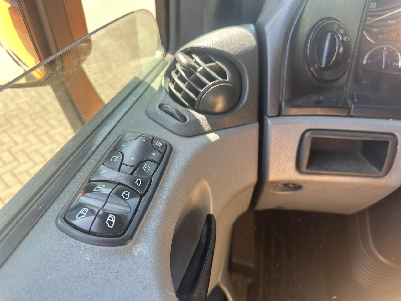 Mercedes-Benz Actros 2532 L 6x2 Actros 2532/41 L 6x2, EEV, Lenkachse en leasing occasion Mercedes-Benz Actros 2532 L 6x2 Actros 2532/41 L 6x2, EEV, Lenkachse: photos 15