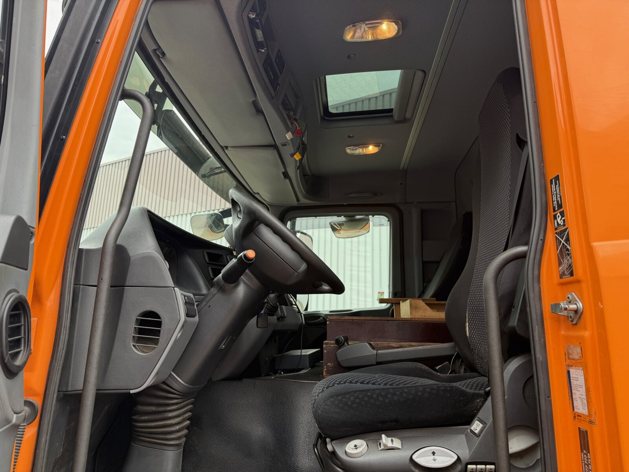 Mercedes-Benz Actros 2641/48 L 6x4 Actros 2641/48 L 6x4, Seilabroller, Haller Lotos, Zöller Schüttung - Benne à ordures ménagères: photos 2 Mercedes-Benz Actros 2641/48 L 6x4 Actros 2641/48 L 6x4, Seilabroller, Haller Lotos, Zöller Schüttung - Benne à ordures ménagères: photos 2