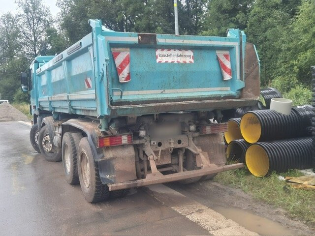 Mercedes-Benz Actros 3241 K 8x4/4 Actros 3241 K 8x4/4, Bordmatik - Camion benne: photos 4 Mercedes-Benz Actros 3241 K 8x4/4 Actros 3241 K 8x4/4, Bordmatik - Camion benne: photos 4