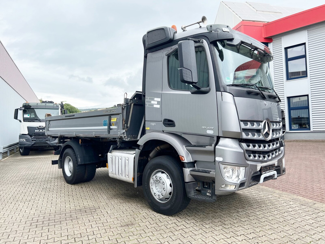 Camion benne Mercedes-Benz Arocs 1840 K 4x2 Arocs 1840 K 4x2: photos 10 Camion benne Mercedes-Benz Arocs 1840 K 4x2 Arocs 1840 K 4x2: photos 10