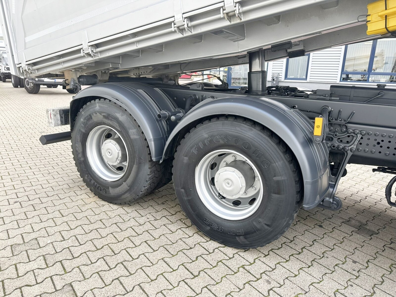 Mercedes-Benz Arocs 2643 LK 6x6 HAD Arocs 2643 LK 6x6 HAD, HydroDrive - Camion benne: photos 3 Mercedes-Benz Arocs 2643 LK 6x6 HAD Arocs 2643 LK 6x6 HAD, HydroDrive - Camion benne: photos 3