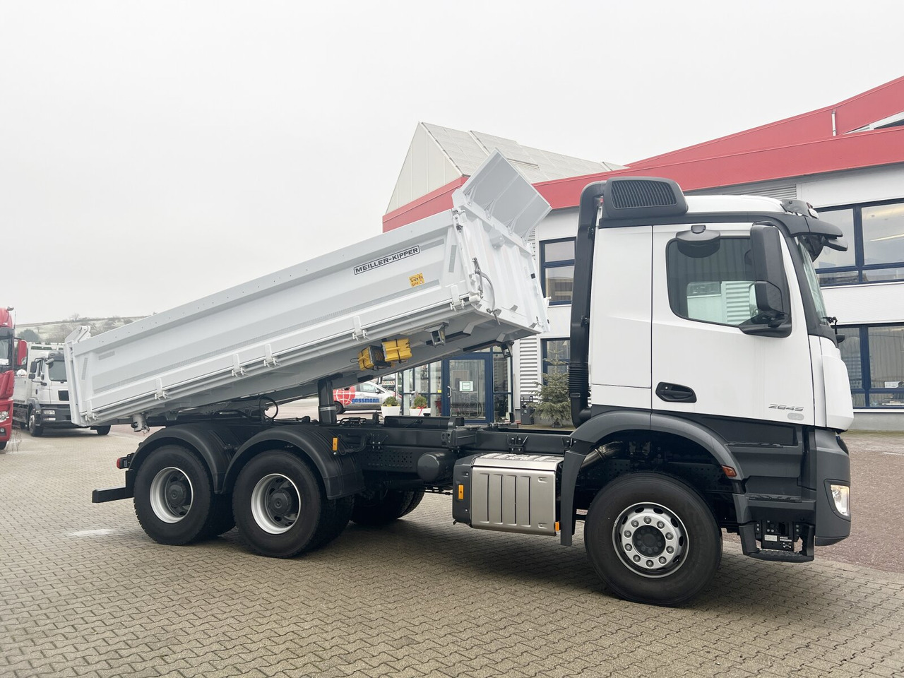 Mercedes-Benz Arocs 2645 K 6x4 Arocs 2645 K 6x4, MultimediaCockpit, Bordmatik links en leasing occasion Mercedes-Benz Arocs 2645 K 6x4 Arocs 2645 K 6x4, MultimediaCockpit, Bordmatik links: photos 9
