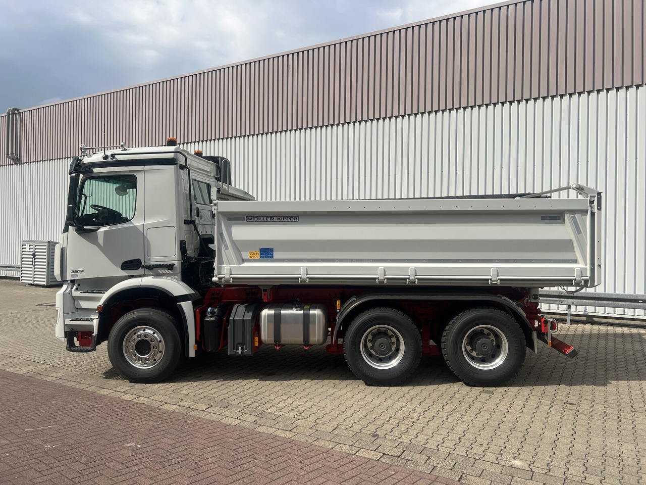 Mercedes-Benz Arocs 2651 LK 6x4 Arocs 2651 LK 6x4, Retarder, MultimediaCockpit, Navi en leasing occasion Mercedes-Benz Arocs 2651 LK 6x4 Arocs 2651 LK 6x4, Retarder, MultimediaCockpit, Navi: photos 12