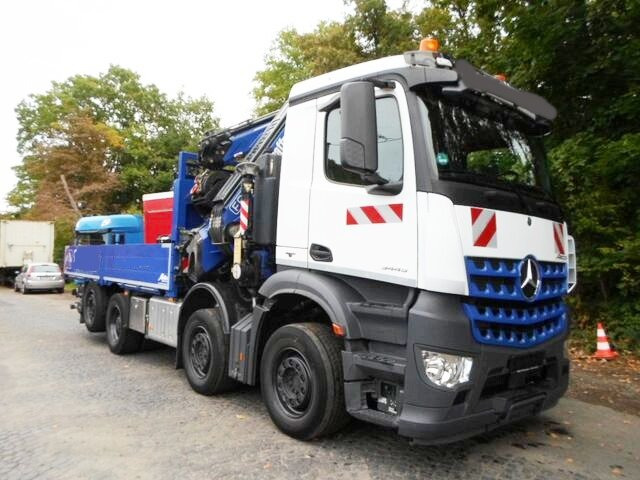 Mercedes-Benz Arocs 3245 L 8x2/6 Arocs 3245 L 8x2/6, Kran Fassi F 545 RA 2.26 XE, Jib, Funk 29,7 m - 400 kg - Camion grue, Camion plateau: photos 1 Mercedes-Benz Arocs 3245 L 8x2/6 Arocs 3245 L 8x2/6, Kran Fassi F 545 RA 2.26 XE, Jib, Funk 29,7 m - 400 kg - Camion grue, Camion plateau: photos 1
