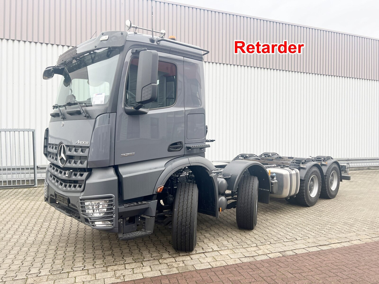 Mercedes-Benz Arocs 3251 L 8x4/4 Arocs 3251 L 8x4/4, mit Motorabtrieb C plus NA - Châssis cabine: photos 1 Mercedes-Benz Arocs 3251 L 8x4/4 Arocs 3251 L 8x4/4, mit Motorabtrieb C plus NA - Châssis cabine: photos 1