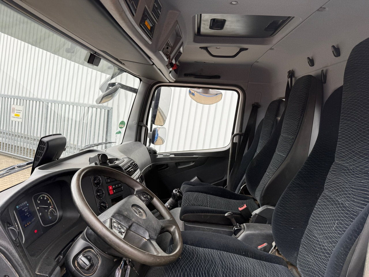 Mercedes-Benz Atego 1224 K 4x2 Atego 1224 K 4x2, Meiller 3-S-Kipper 2x AHK Öl - Camion benne: photos 2 Mercedes-Benz Atego 1224 K 4x2 Atego 1224 K 4x2, Meiller 3-S-Kipper 2x AHK Öl - Camion benne: photos 2