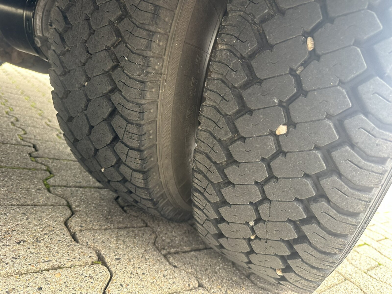 Mercedes-Benz Atego 815 K 4x2 Atego 815 K 4x2, 2x AHK - Camion benne: photos 5 Mercedes-Benz Atego 815 K 4x2 Atego 815 K 4x2, 2x AHK - Camion benne: photos 5