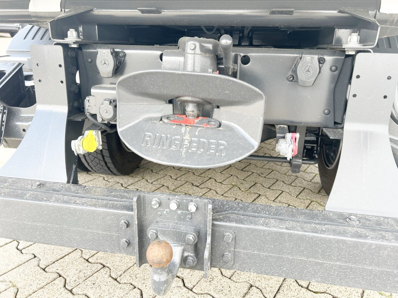 Mercedes-Benz Atego 818/23 K 4x2 Atego 818/23 K 4x2, 2x AHK, Meiller-Kipper, mehrfach Vorhanden! - Camion benne: photos 3 Mercedes-Benz Atego 818/23 K 4x2 Atego 818/23 K 4x2, 2x AHK, Meiller-Kipper, mehrfach Vorhanden! - Camion benne: photos 3